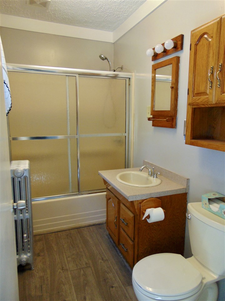 104 Thunder Road Franklin, NH 03235 - Photo 14 of 19