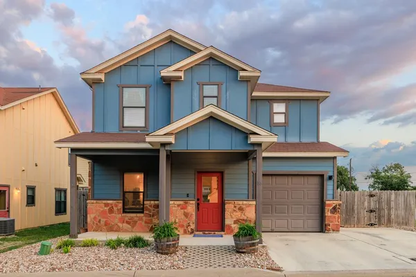 $489,000 | 510 Mueller Street, Unit 16, Fredericksburg, TX 78624