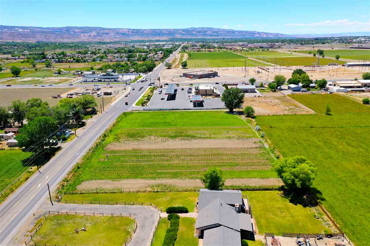 2910 D Road, Unit 3 2 AC Grand Junction, CO 81504 - Photo 7 of 11 a view of a city with an ocean