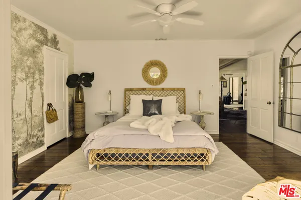 $17,000 | 13166 Valley Vista Boulevard, Studio City, CA 91604