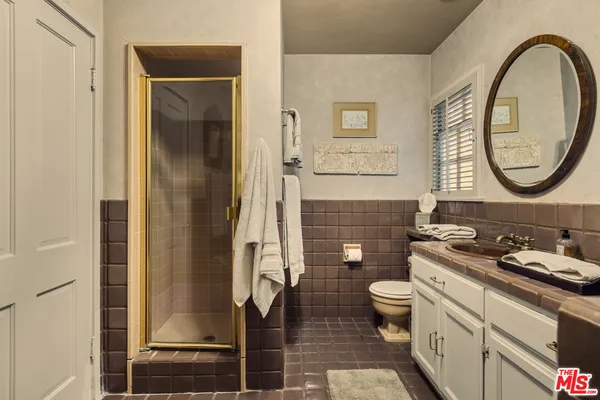 $17,000 | 13166 Valley Vista Boulevard, Studio City, CA 91604