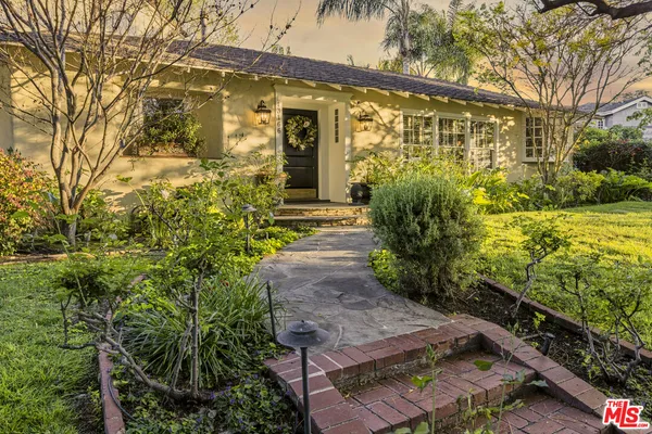 $17,000 | 13166 Valley Vista Boulevard, Studio City, CA 91604