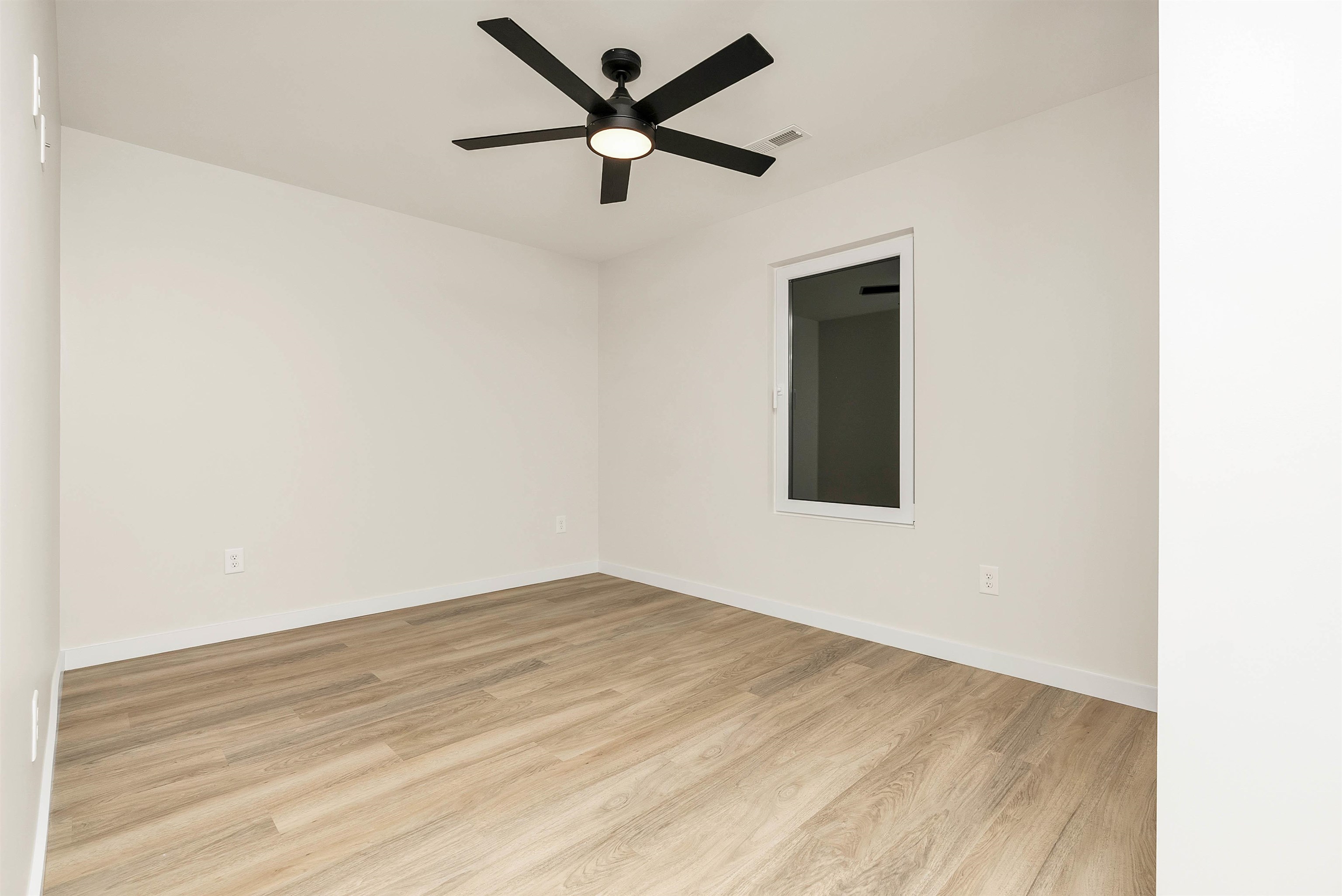 134 Lowe Road Chesnee, SC 29323 - Photo 16 of 31