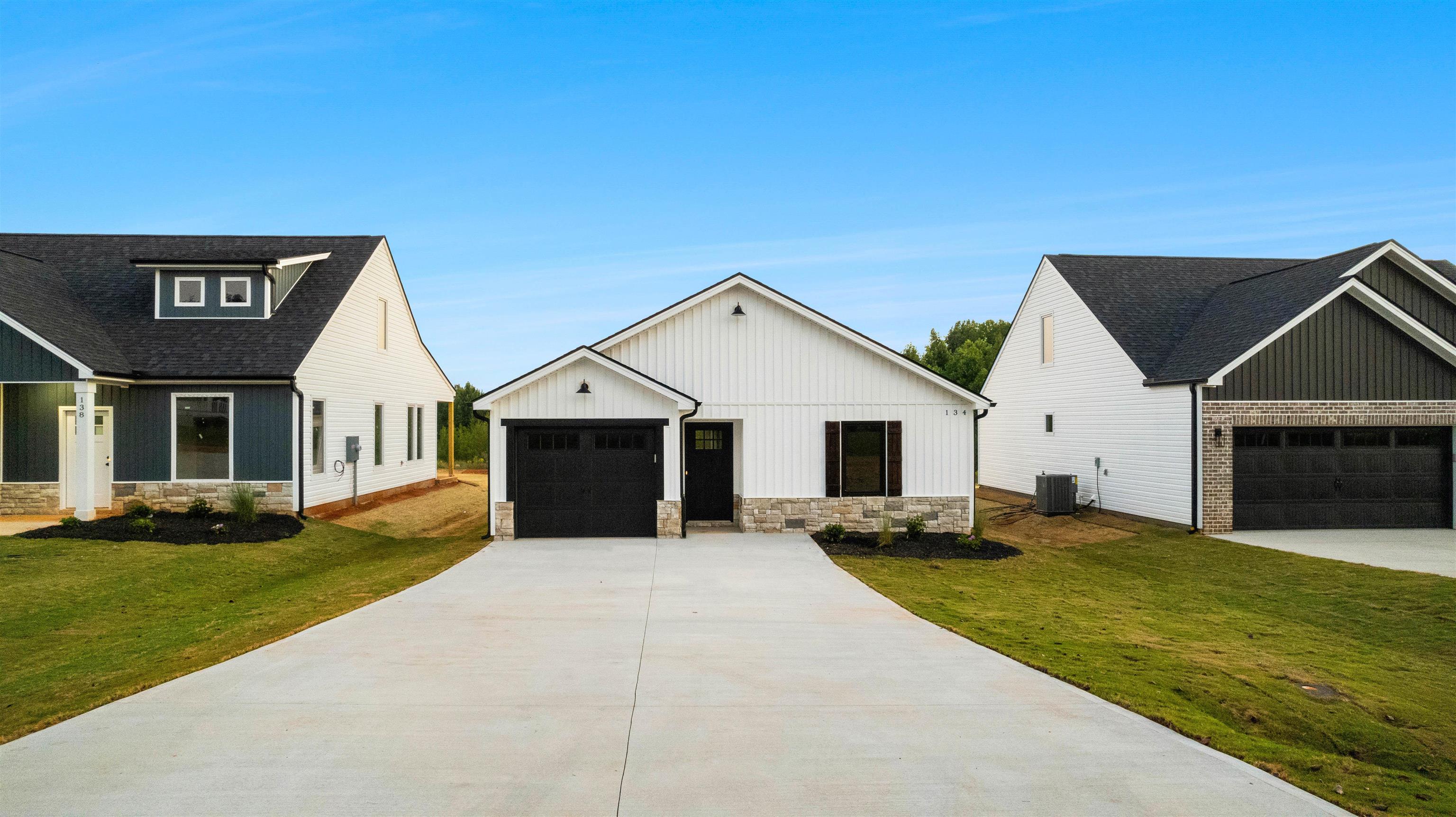 134 Lowe Road Chesnee, SC 29323 - Photo 2 of 31