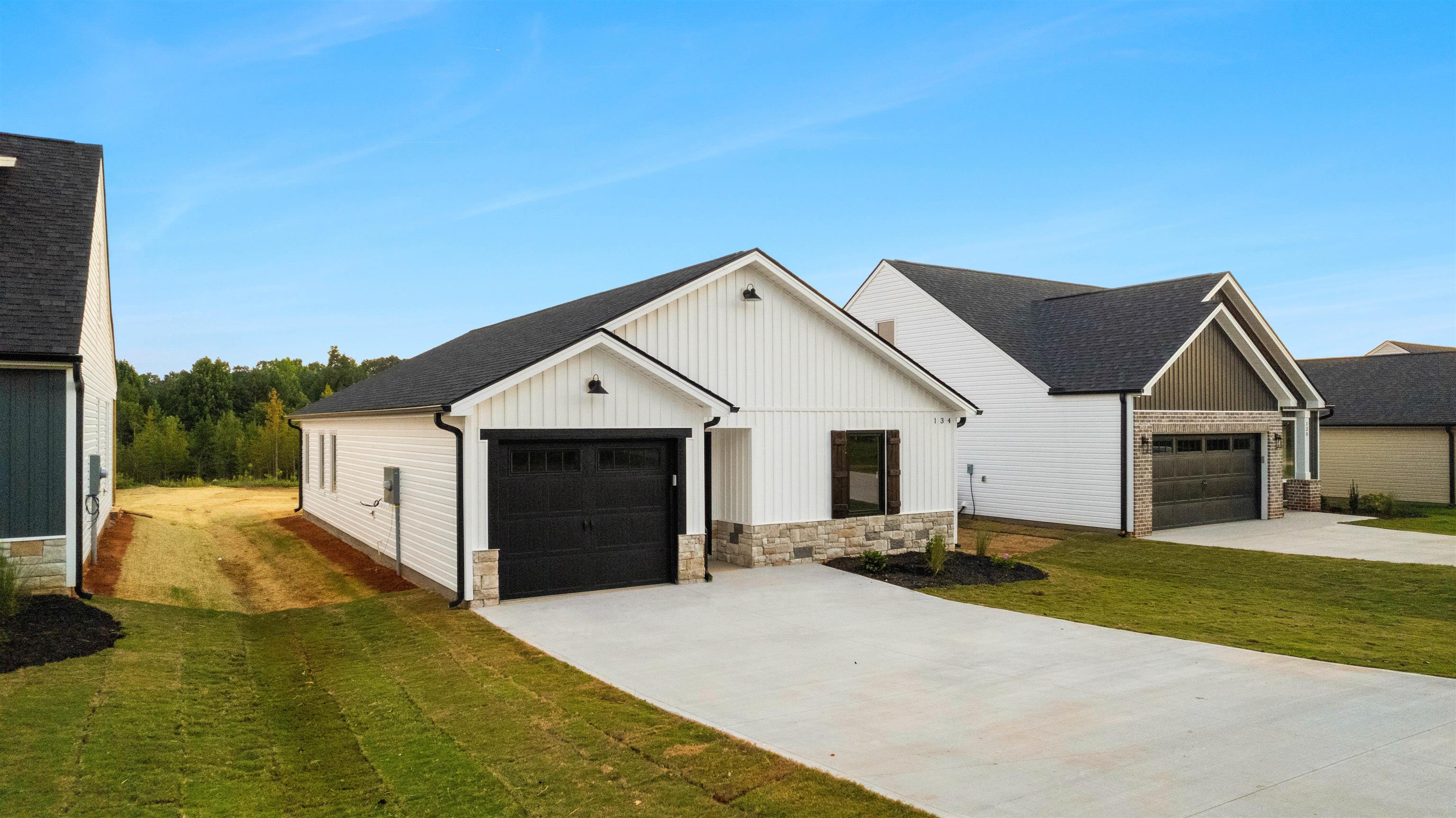 134 Lowe Road Chesnee, SC 29323 - Photo 3 of 31