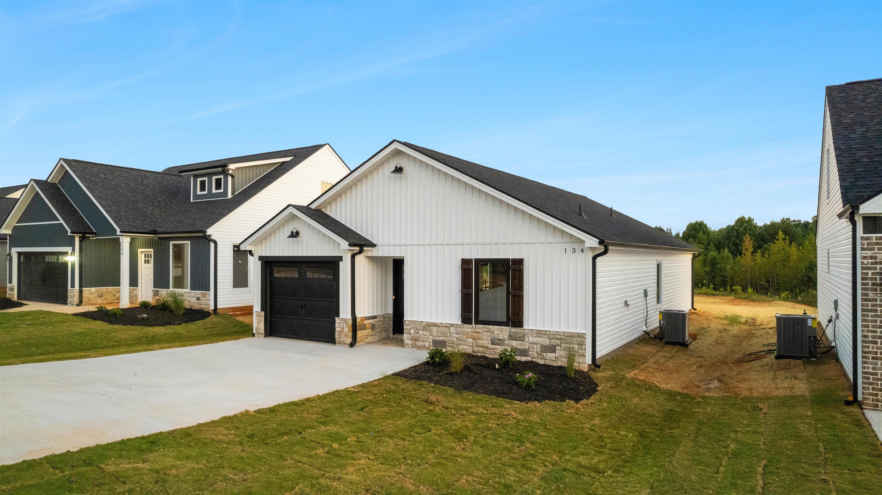 134 Lowe Road Chesnee, SC 29323 - Photo 4 of 31