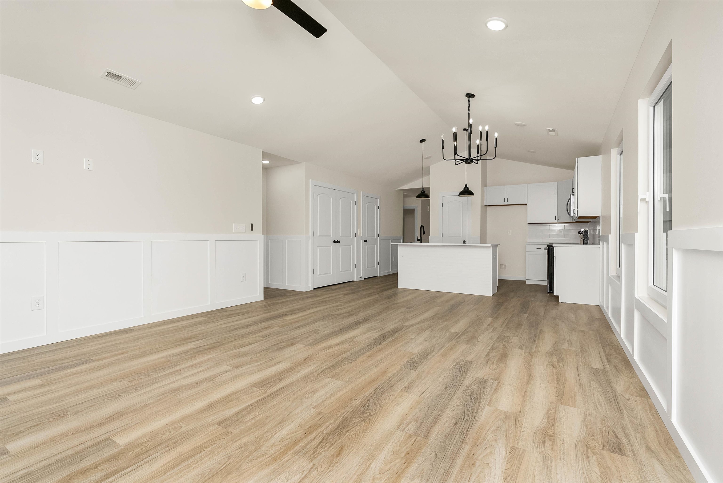 134 Lowe Road Chesnee, SC 29323 - Photo 10 of 31