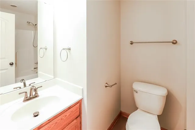 $2,370 | 503 Lake Meadows Drive, Smithville, MO 64089