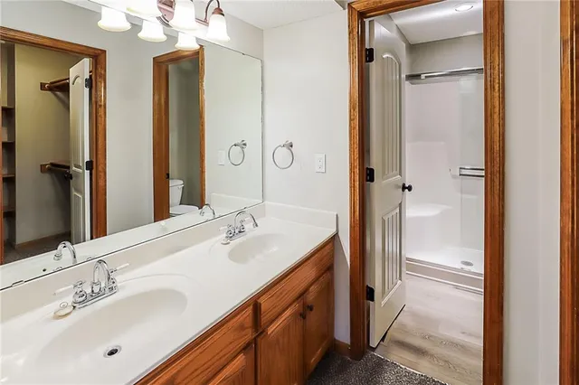 $2,370 | 503 Lake Meadows Drive, Smithville, MO 64089