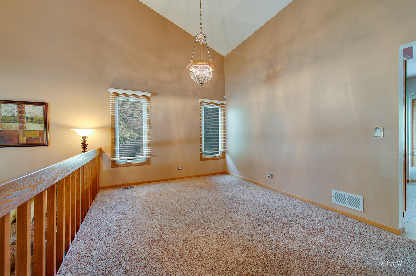 1550 Squire Lane Addison, IL 60101 - Photo 10 of 39 a view of an empty room with a window