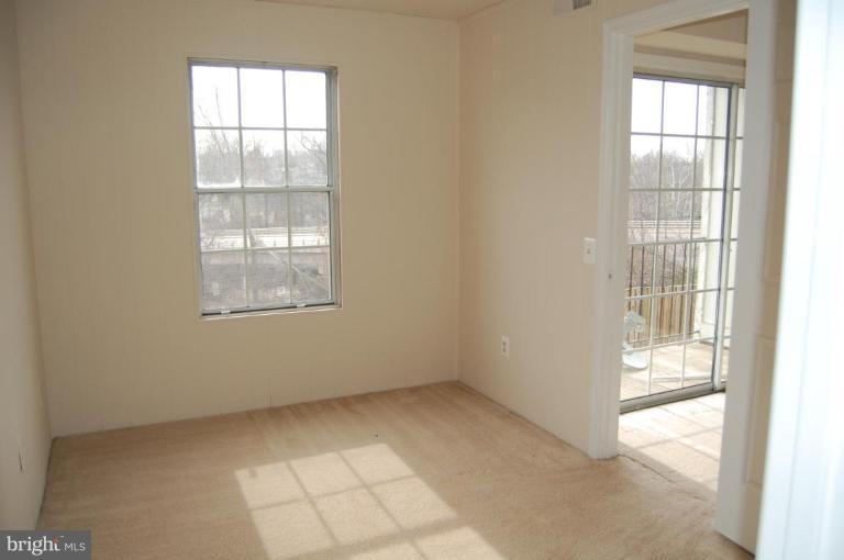 126 Fort Evans Road Southeast, Unit D Leesburg, VA 20175 - Photo 7 of 10 Bedroom #3