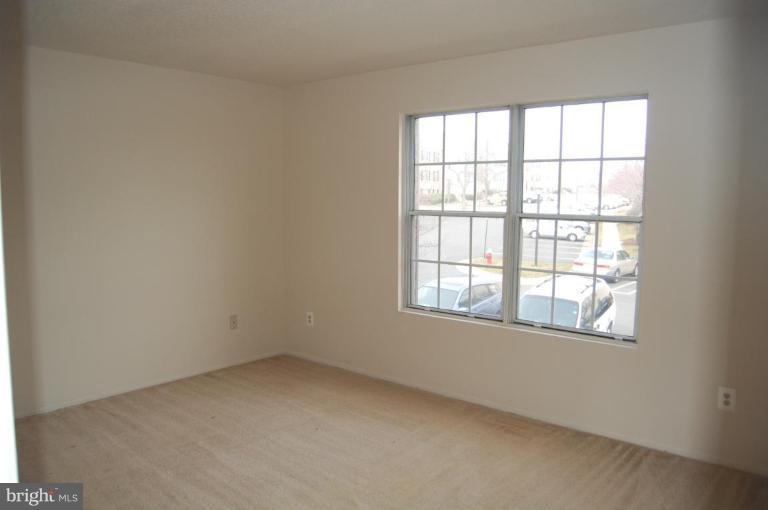 126 Fort Evans Road Southeast, Unit D Leesburg, VA 20175 - Photo 9 of 10 Master Bedroom