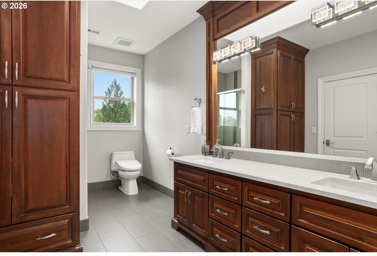 5716 Southwest Hamilton Street Portland, OR 97221 - Photo 23 of 48 Bathroom