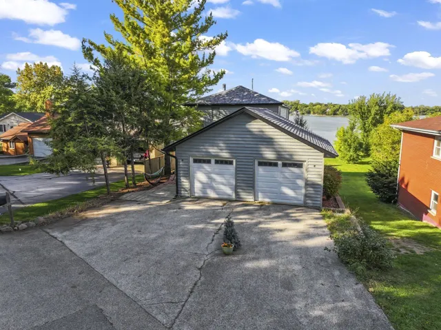 $2,995 | 25678 West Long Beach Drive, Ingleside, IL 60041