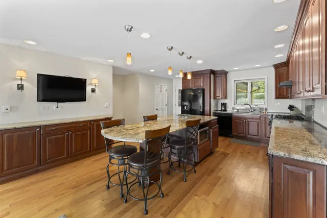 $2,995 | 25678 West Long Beach Drive, Ingleside, IL 60041