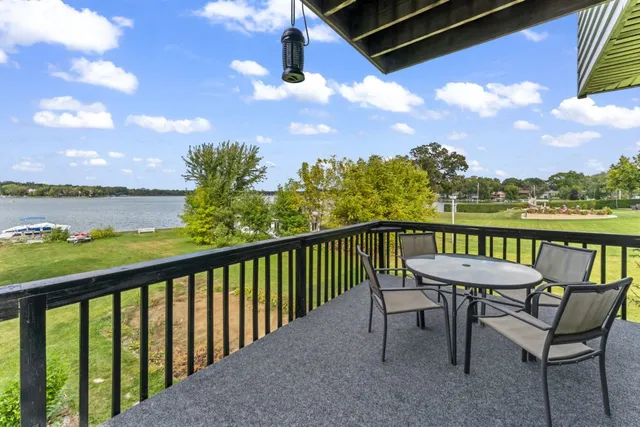 $2,995 | 25678 West Long Beach Drive, Ingleside, IL 60041