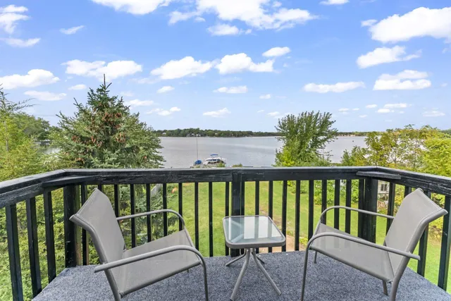 $2,995 | 25678 West Long Beach Drive, Ingleside, IL 60041