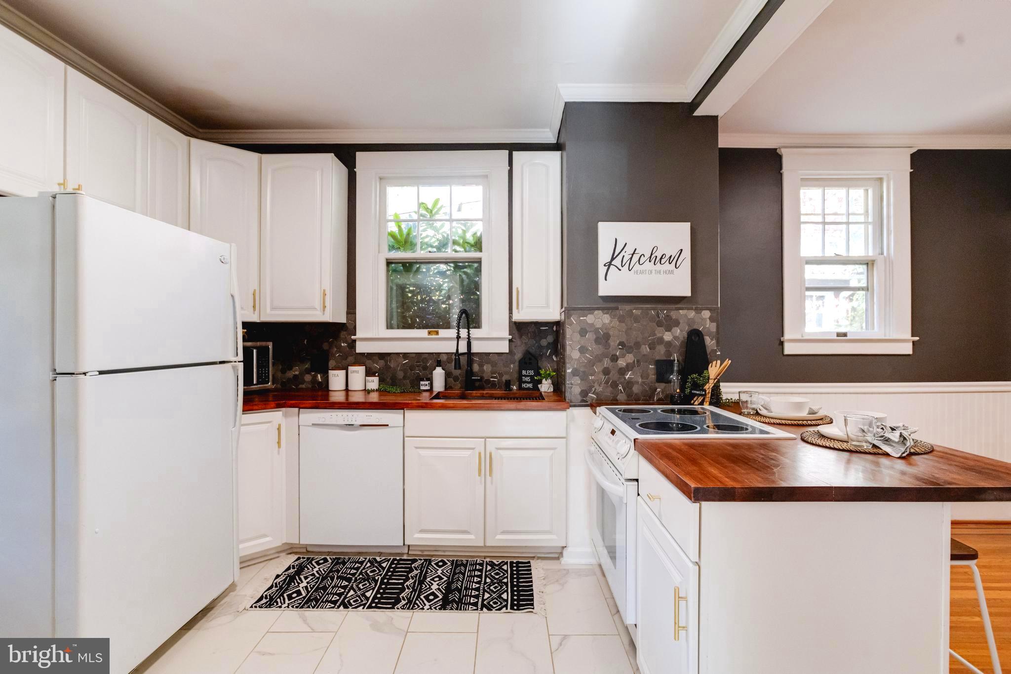 5304 Brabant Road Baltimore, MD 21229 - Photo 14 of 51 Kitchen