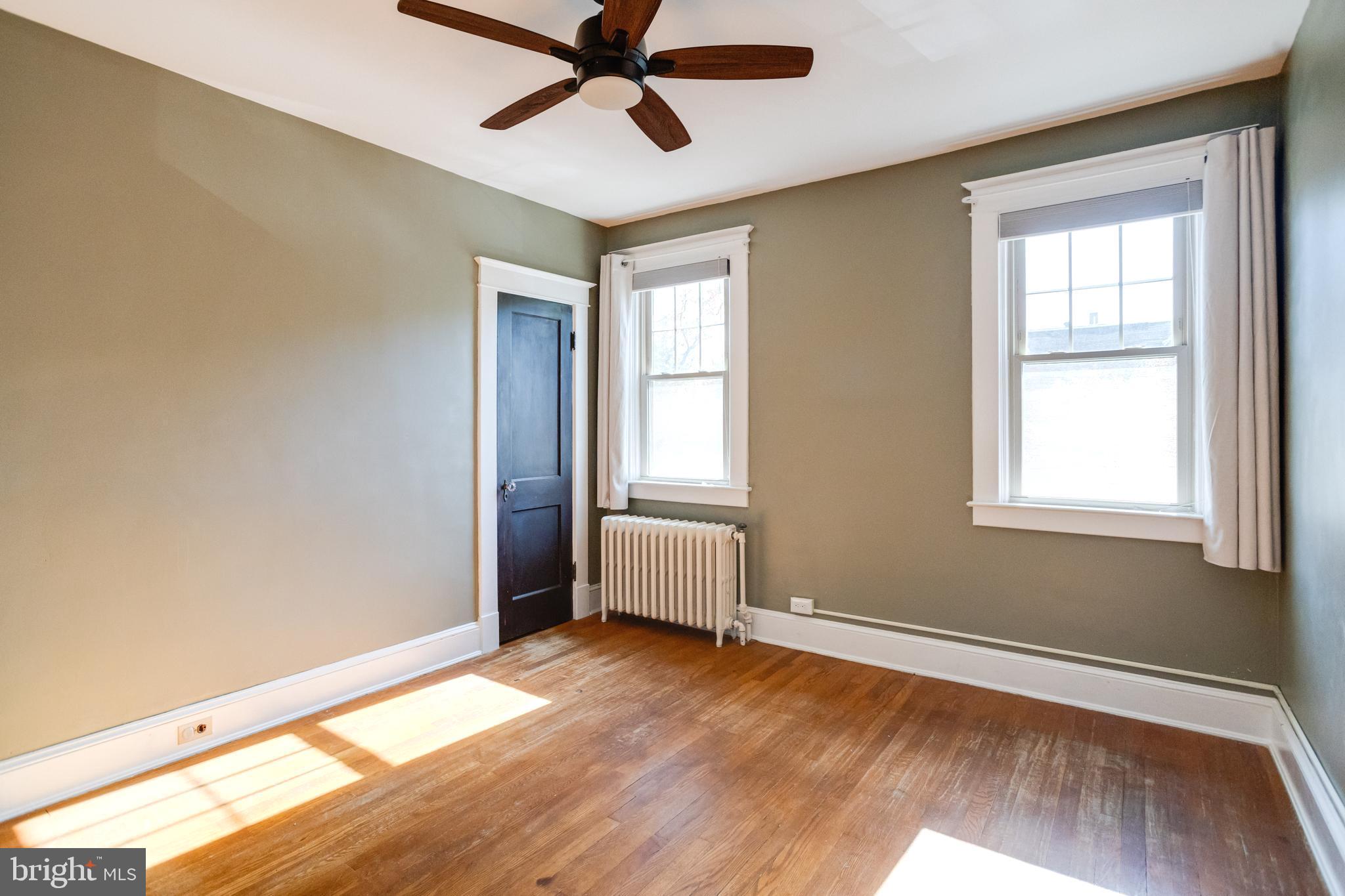 5304 Brabant Road Baltimore, MD 21229 - Photo 38 of 51 Middle Bedroom w/ Walk In Close