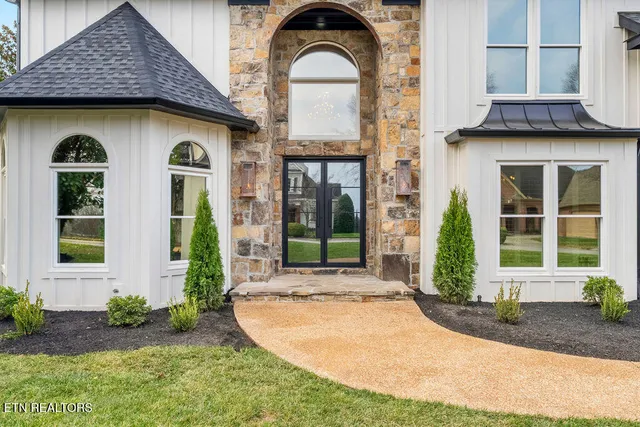 $2,100,000 | 9163 Linksvue Drive, Knoxville, TN 37922