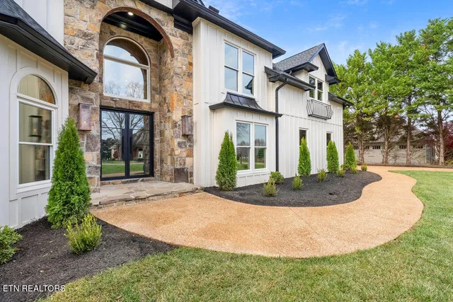 $2,100,000 | 9163 Linksvue Drive, Knoxville, TN 37922