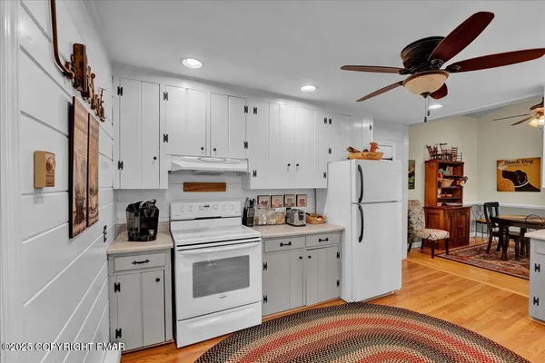 $609,000 | 78 Crest Drive, Lake Harmony, PA 18624