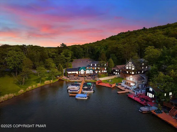 $609,000 | 78 Crest Drive, Lake Harmony, PA 18624