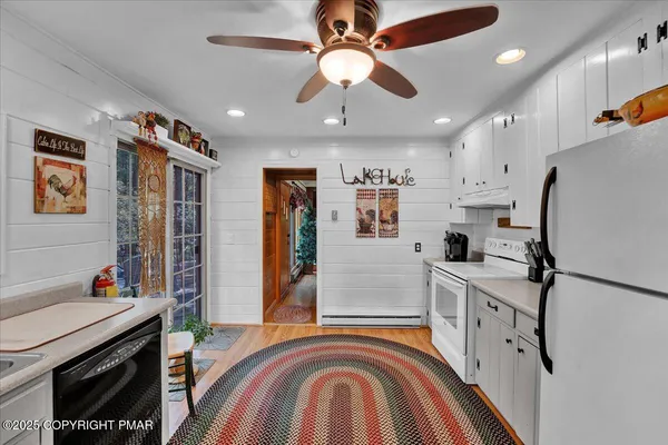 $609,000 | 78 Crest Drive, Lake Harmony, PA 18624