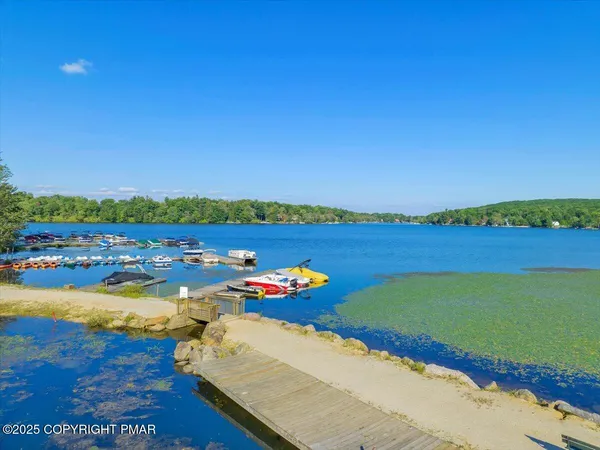 $609,000 | 78 Crest Drive, Lake Harmony, PA 18624
