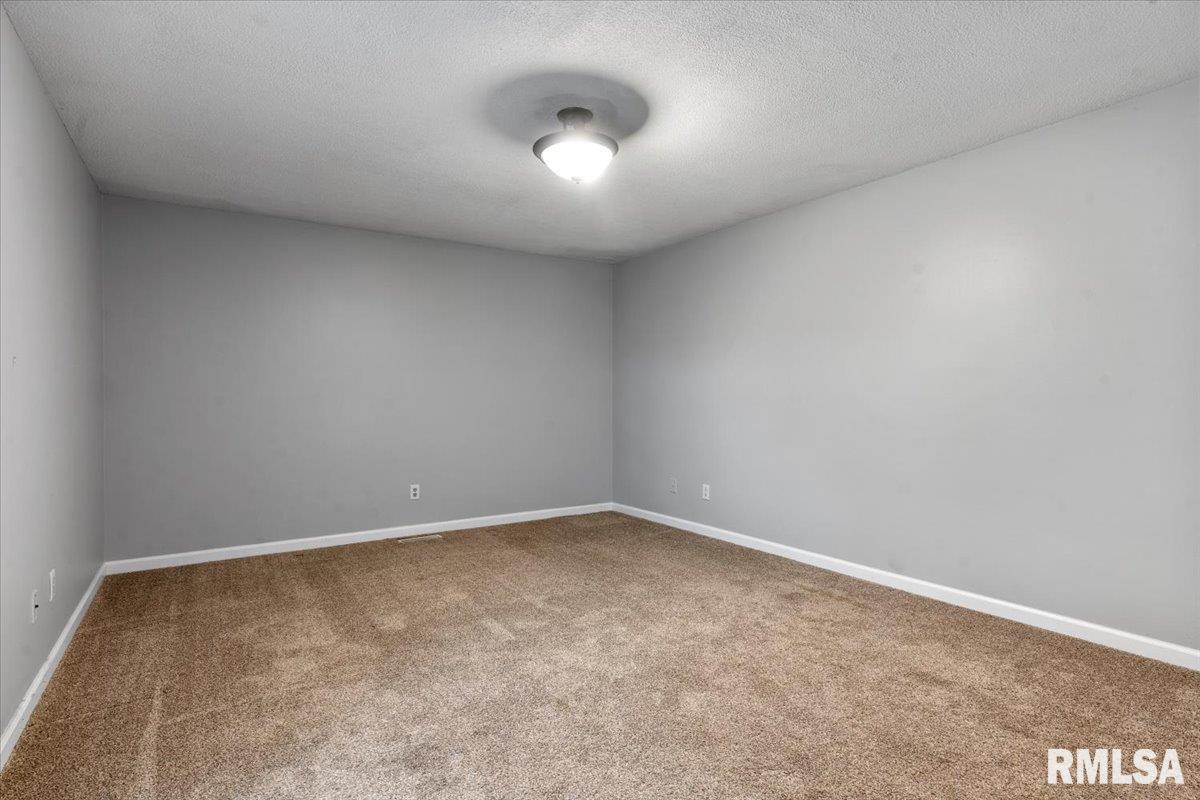 17 Sarah Avenue Springfield, IL 62703 - Photo 15 of 29