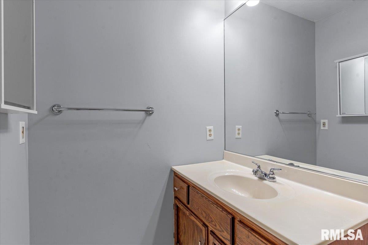 17 Sarah Avenue Springfield, IL 62703 - Photo 18 of 29