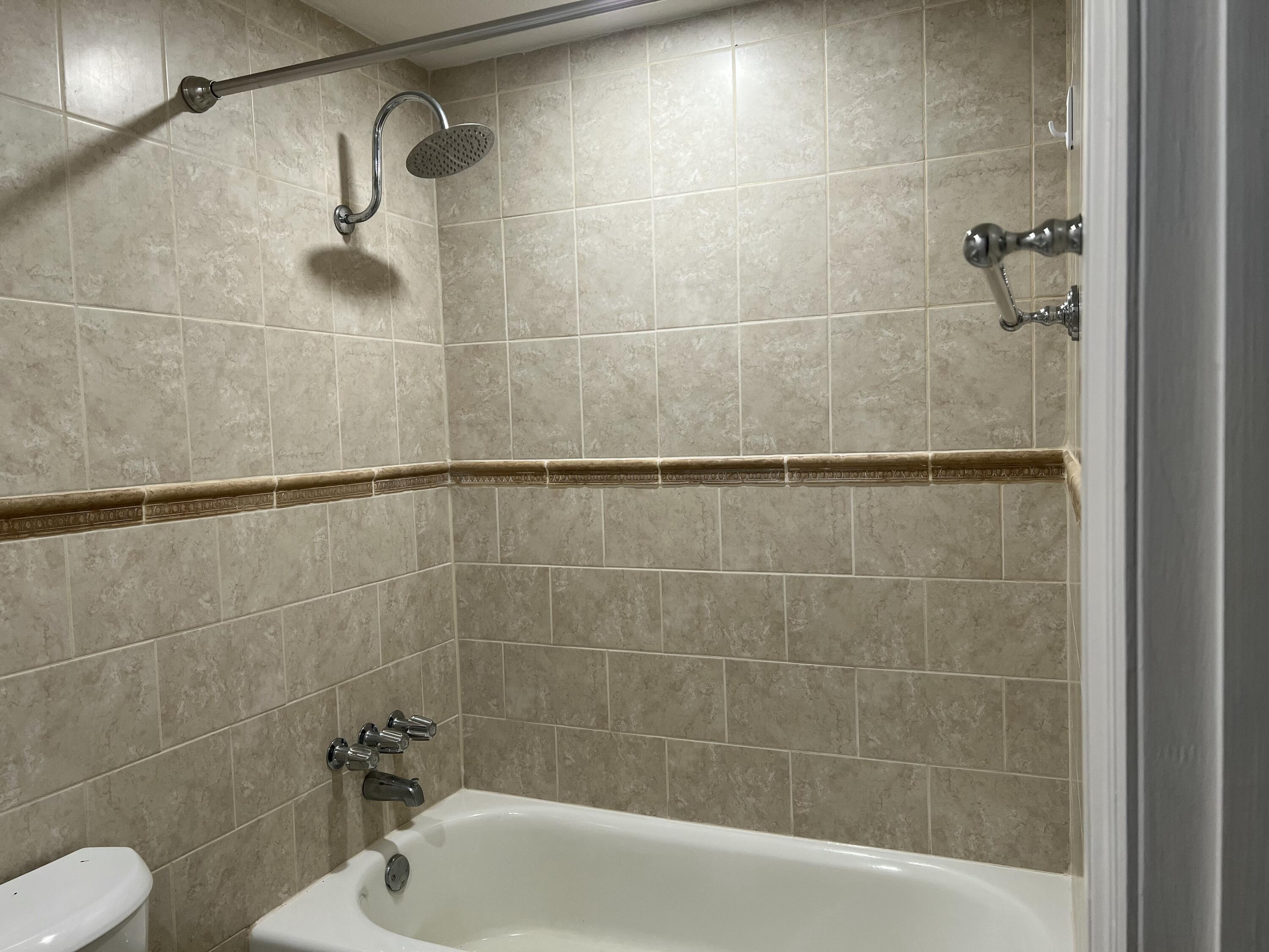 267 Flanders F Delray Beach, FL 33484 - Photo 11 of 20 IMG_2088 2