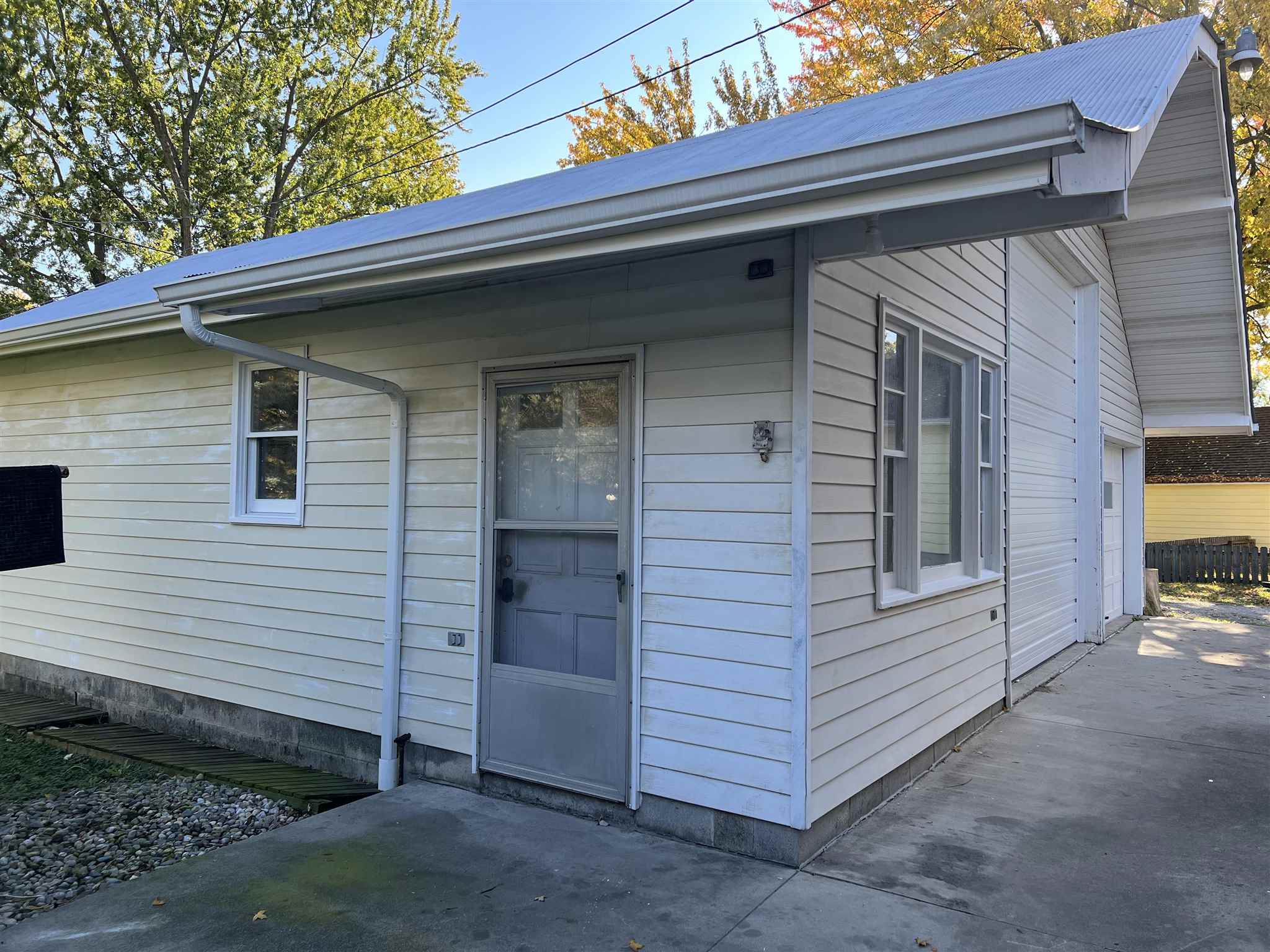 7309 Old Trail Road Fort Wayne, IN 46809 - Photo 3 of 8