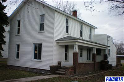 137 West Oak Street Butler, IN 46721 - Photo 1 of 5
