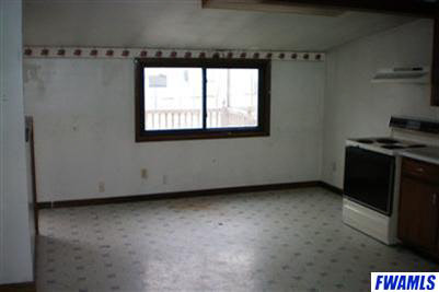 137 West Oak Street Butler, IN 46721 - Photo 4 of 5