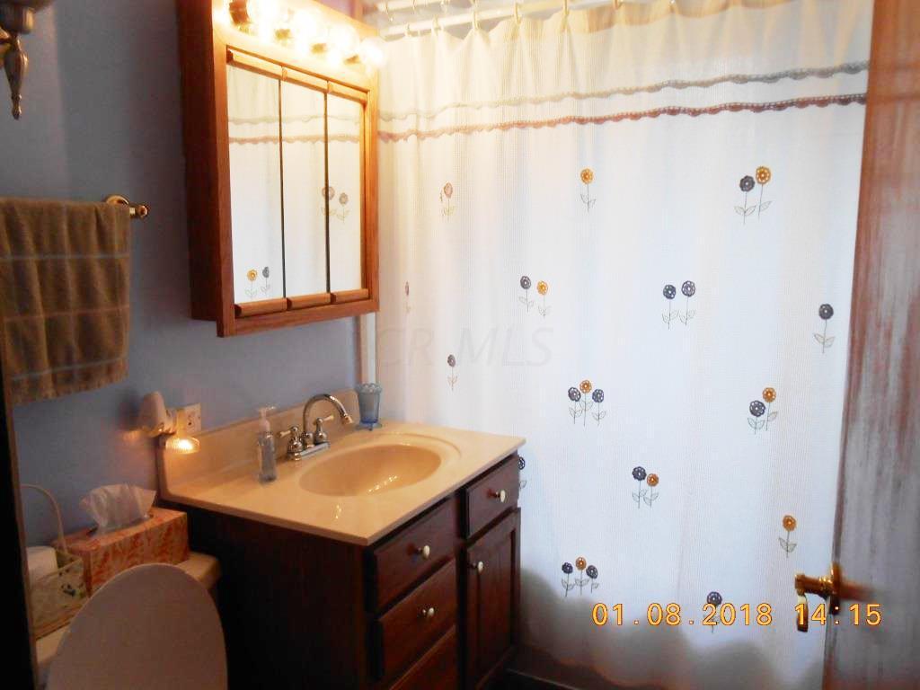 2136 Hebron Road Newark, OH 43056 - Photo 12 of 17 Gallery Image 12