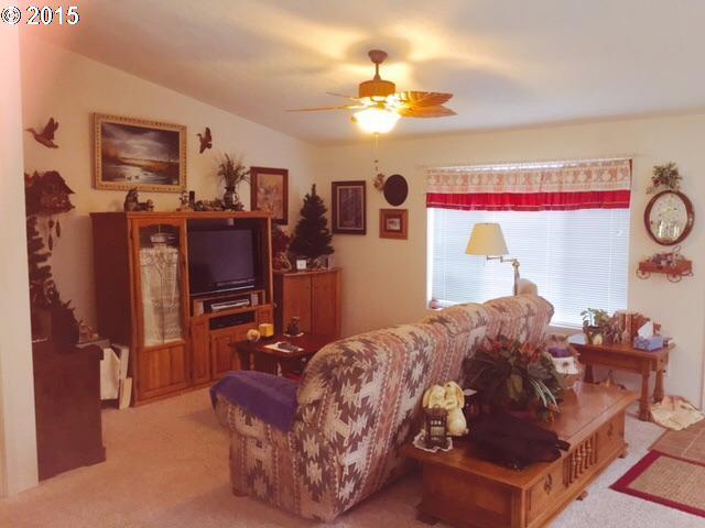 100 River Bend Road, Unit SP33 Reedsport, OR 97467 - Photo 4 of 15
