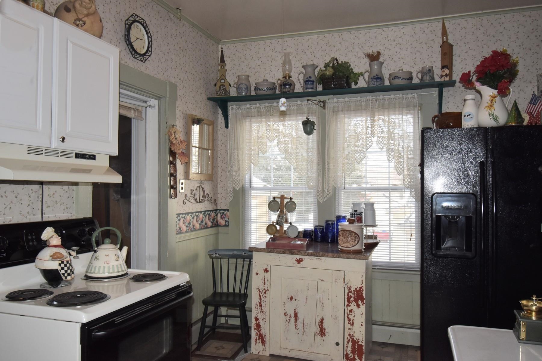 130 River Street Rutland, VT 05701 - Photo 7 of 19