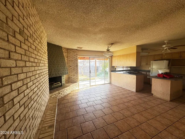 $1,650 | 3801 West Poinsettia Drive, Phoenix, AZ 85029