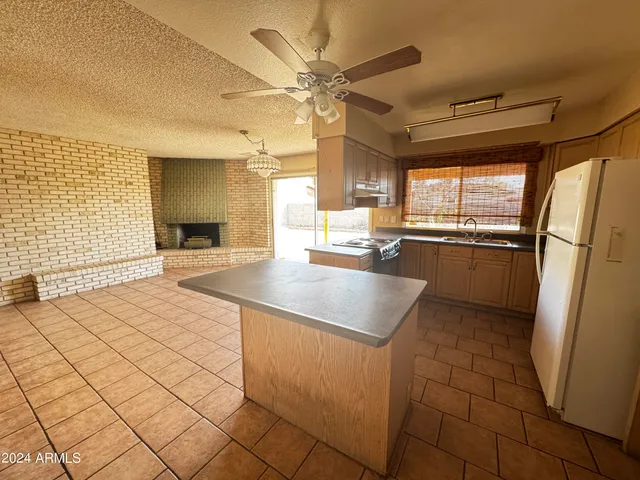 $1,650 | 3801 West Poinsettia Drive, Phoenix, AZ 85029