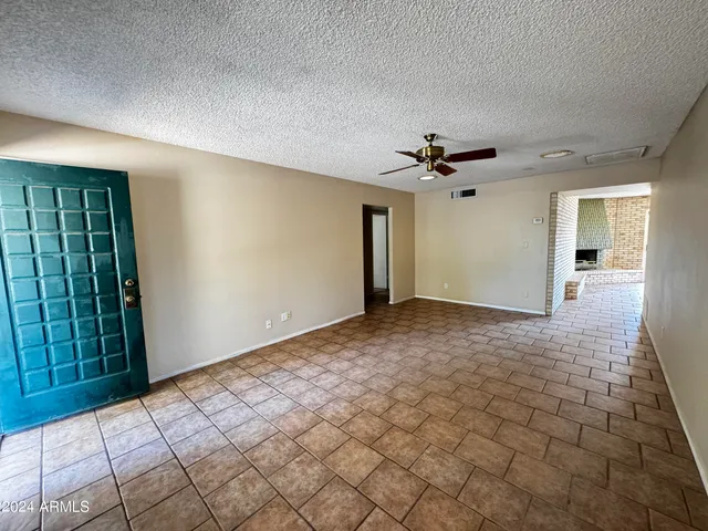 $1,650 | 3801 West Poinsettia Drive, Phoenix, AZ 85029