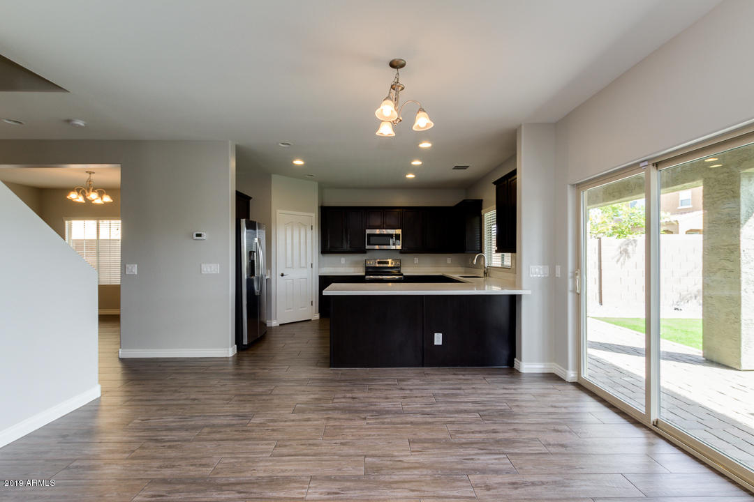 2639 East Mewes Road Gilbert, AZ 85298 - Photo 9 of 35 photo_09