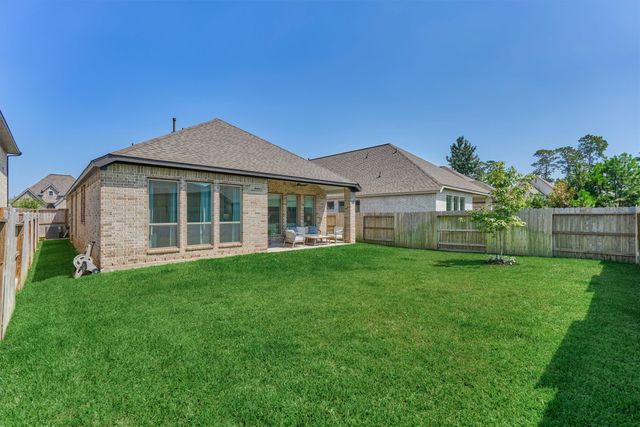 $414,900 | 636 Sand Branch Drive, Conroe, TX 77304