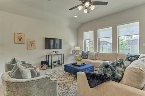 $419,400 | 636 Sand Branch Drive, Conroe, TX 77304