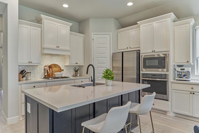 $414,900 | 636 Sand Branch Drive, Conroe, TX 77304