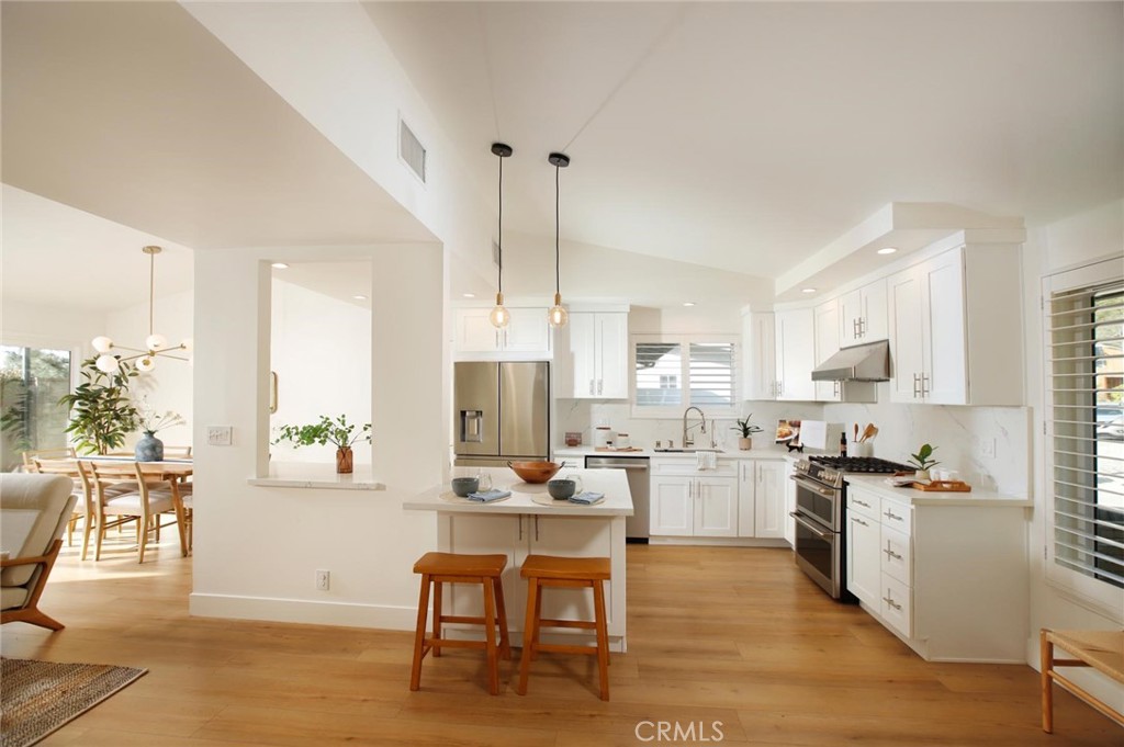 1465 Washburn Road Pasadena, CA 91105 - Photo 10 of 35