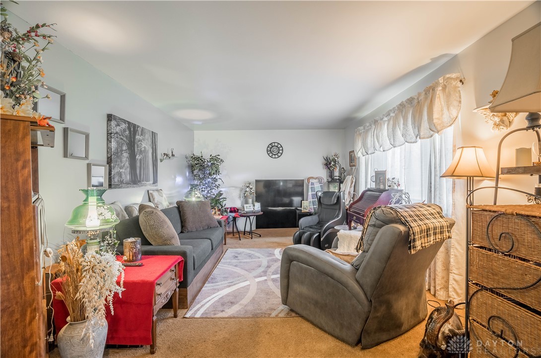 1500 North Snyder Road Dayton, OH 45417 - Photo 4 of 37