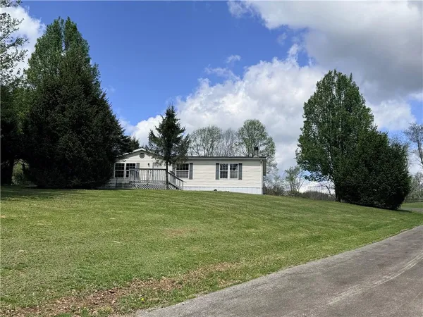 $199,900 | 381 Wilson Road, Avonmore, PA 15618