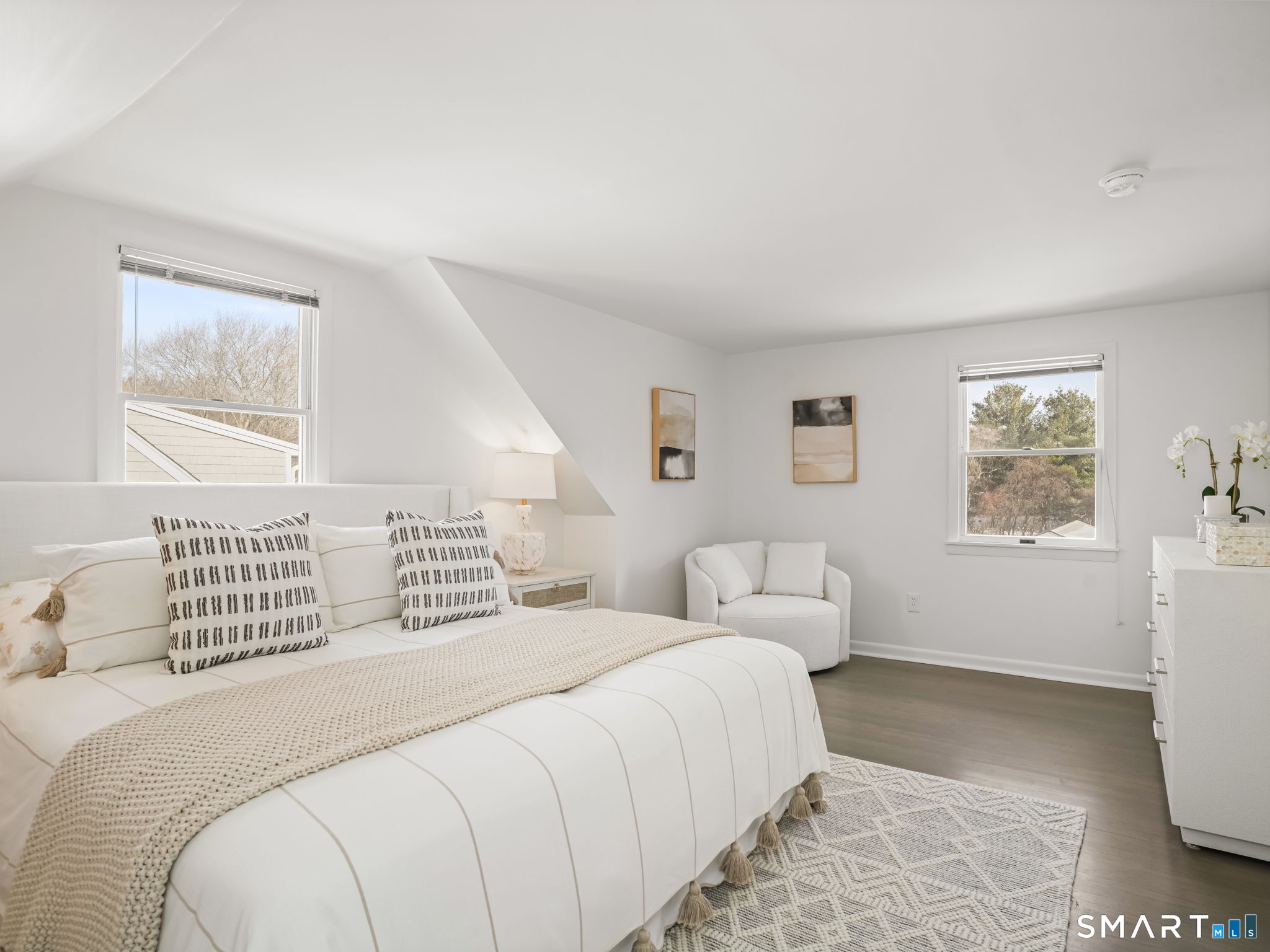 915 South Pine Creek Road Fairfield, CT 06824 - Photo 13 of 20