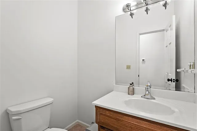 $575,000 | 7621 Lichtenauer Drive, Shawnee, KS 66217